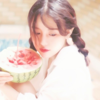 少女图片唯美意境头像清新女生