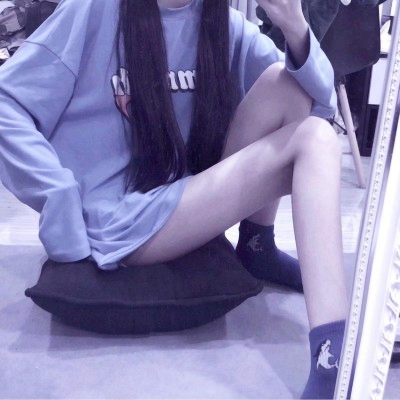 女生头像部位腿