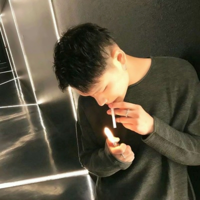 男生头像气质高清图片