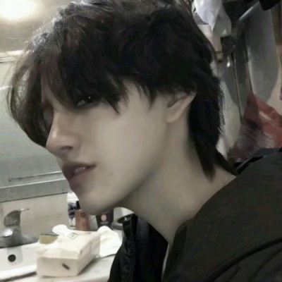 帅气陪玩网图头像男生高清