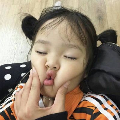 小孩子的头像超萌可爱小女孩高清图片