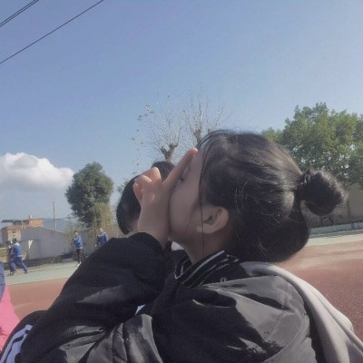 侧颜唯美头像意境女生微信高清图片