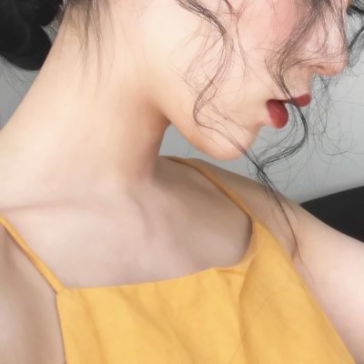 微信头像酷酷女生时尚高冷高清图片