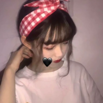 女生头像可爱真人高冷伤感高清图片