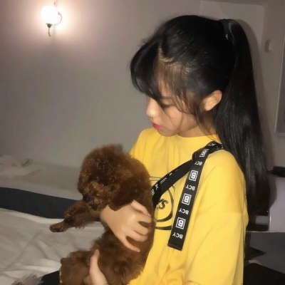 女生头像可爱真人高冷伤感高清图片