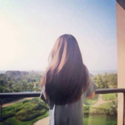 唯美女生图片头像背影时尚