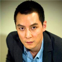 成熟帅气冷酷寸头头像男生图片