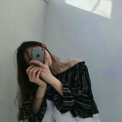 手机控女生头像图片高清