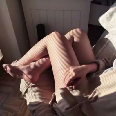 头像女腿部位