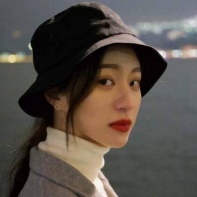 微信头像酷酷女生时尚高冷高清图片