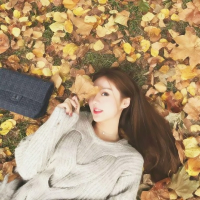 森系清新简约女生头像高清图片