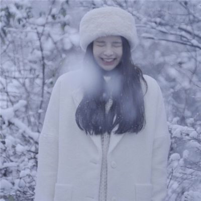 冬天唯美气质美女真人头像图片