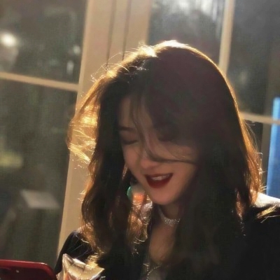 女生头像可爱真人高冷伤感高清图片