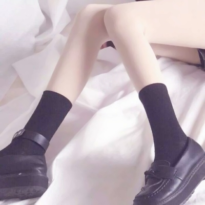 头像女腿部位