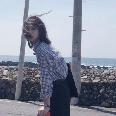 侧颜唯美头像意境女生微信高清图片