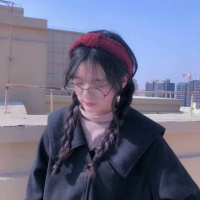 简约微信头像女孩唯美清新图片