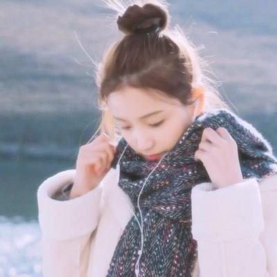 可爱的真人女头漂亮高清图片