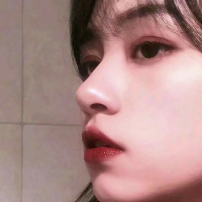 女生干净头像学生党高清图片