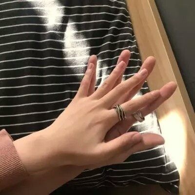 微信头像情侣牵手一对两张