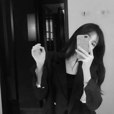 黑白女生头像高清御姐霸气图片