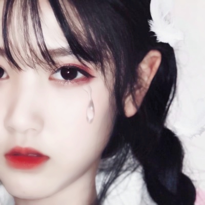 女生头像可爱真人高冷伤感高清图片