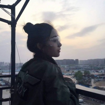 侧颜唯美头像意境女生微信高清图片