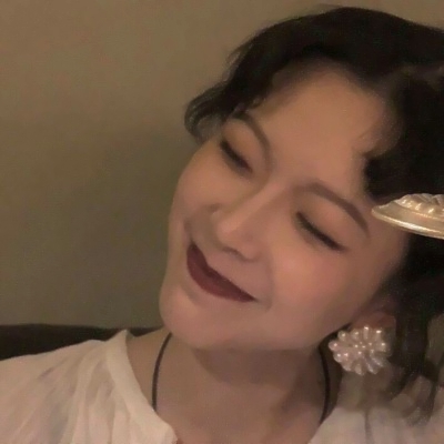 女生干净头像学生党高清图片