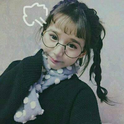 戴眼镜头像女生青春气质