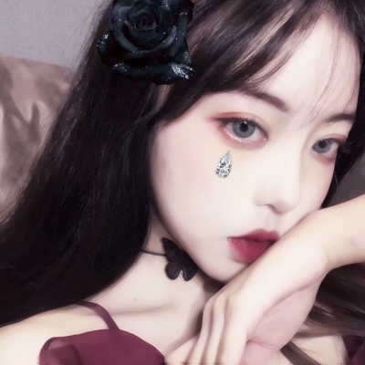 2025超酷最潮女头像图片