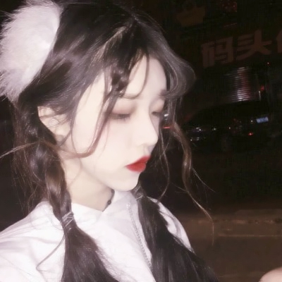 可爱的真人女头漂亮高清图片