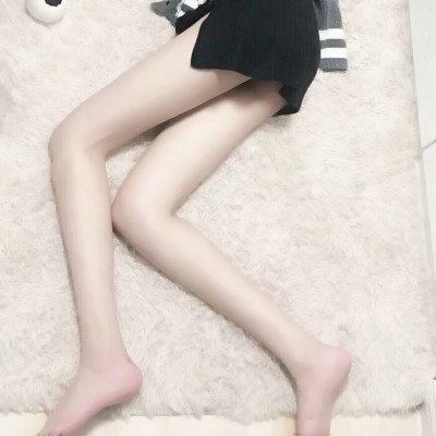 头像女腿部位