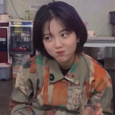 可爱的真人女头漂亮高清图片