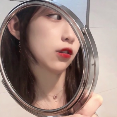 女生头像可爱真人高冷伤感高清图片