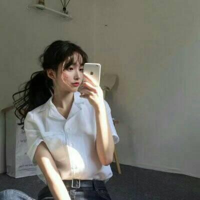 手机控女生头像图片高清
