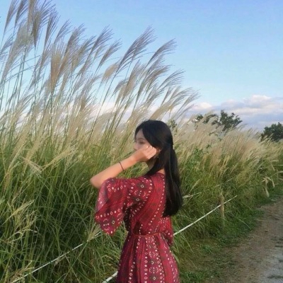 森系清新简约女生头像高清图片