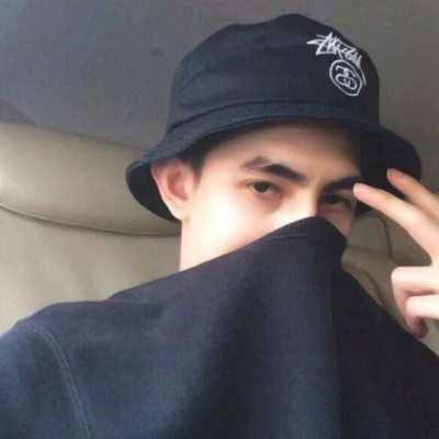 男生头像戴帽子的帅气高清图片
