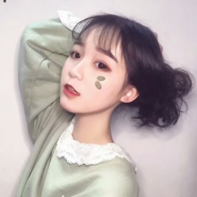 侧脸真人女生头像清新淡雅高清图片