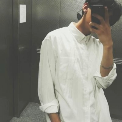 男生手机控真人头像帅气