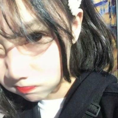 女生头像可爱真人高冷伤感高清图片