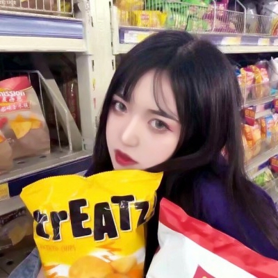 2025超酷最潮女头像图片