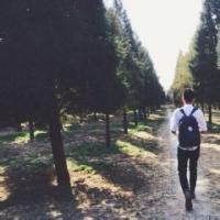 男生背影真人超好看头像图片