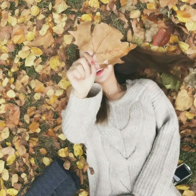 森系清新简约女生头像高清图片