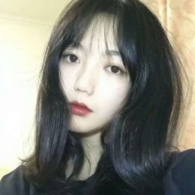 女生头像可爱真人高冷伤感高清图片