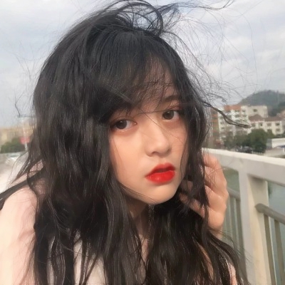 女生头像可爱真人高冷伤感高清图片