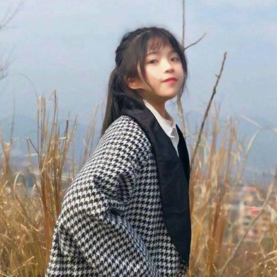 可爱的真人女头漂亮高清图片