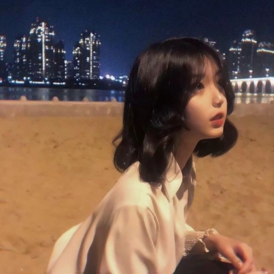 可爱的真人女头漂亮高清图片