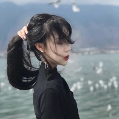 女生头像可爱真人高冷伤感高清图片