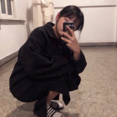 女生头像可爱真人高冷伤感高清图片