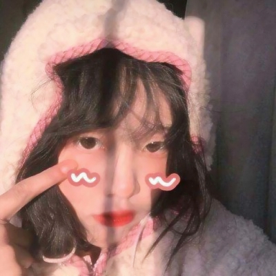 女生头像可爱真人高冷伤感高清图片