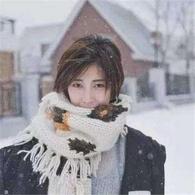 冬天唯美气质美女真人头像图片